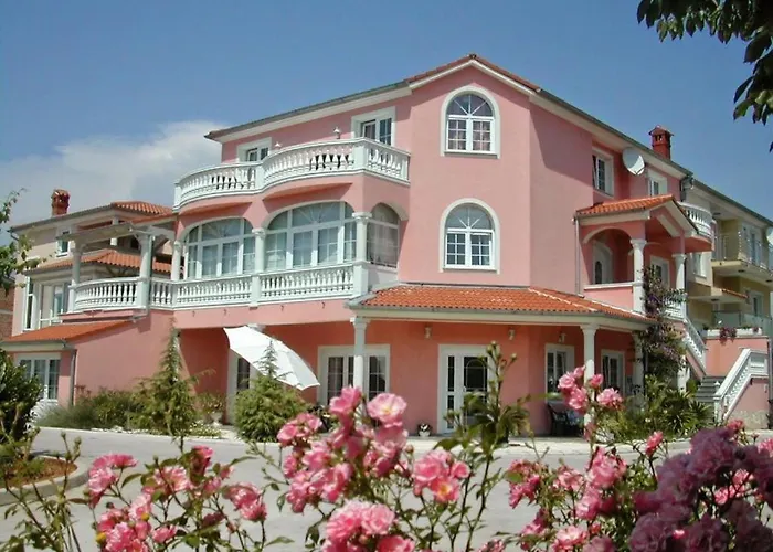 Hotel Vera 2 4*