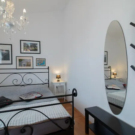 Vera 2 Hotel 4*