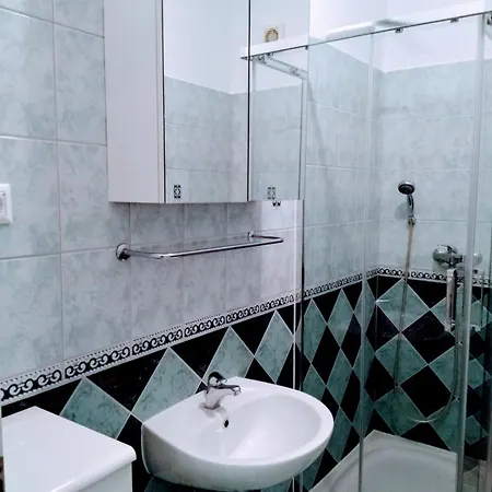 Vera 2 Hotel 4*