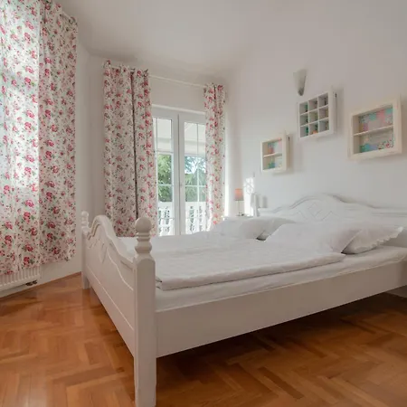 Vera 2 Hotel