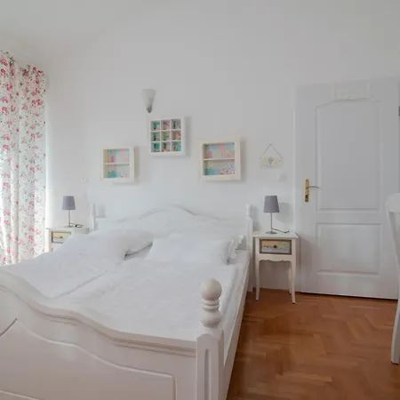 Hotel Vera 2 4*