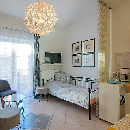 Vera 2 Hotel 4*