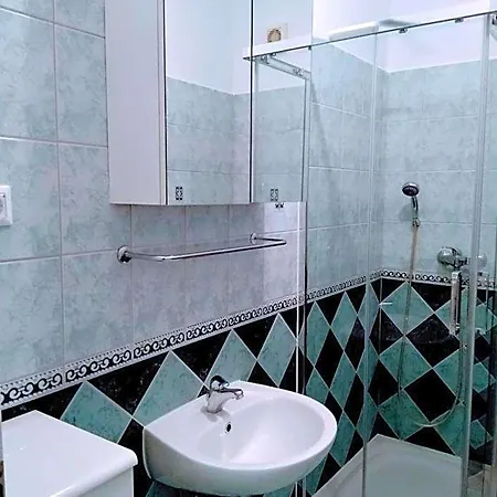 Vera 2 Hotel 4*